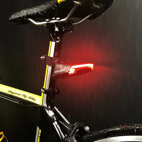 Meilan Laser achterlicht met afstandbediening USB X5 USB oplaadbaar.